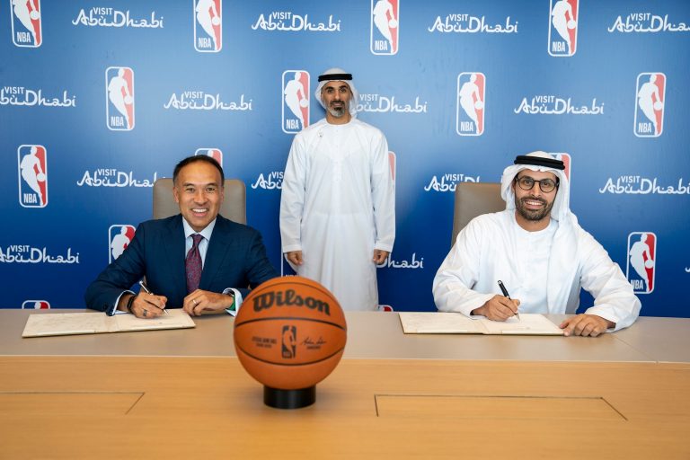 Les équipes de la NBA joueront aux Émirats arabes unis après avoir conclu un accord pluriannuel avec DCT Abu Dhabi