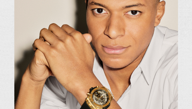 Mbappe aborde la « relation que nous entretenons avec le temps » dans la dernière campagne Hublot